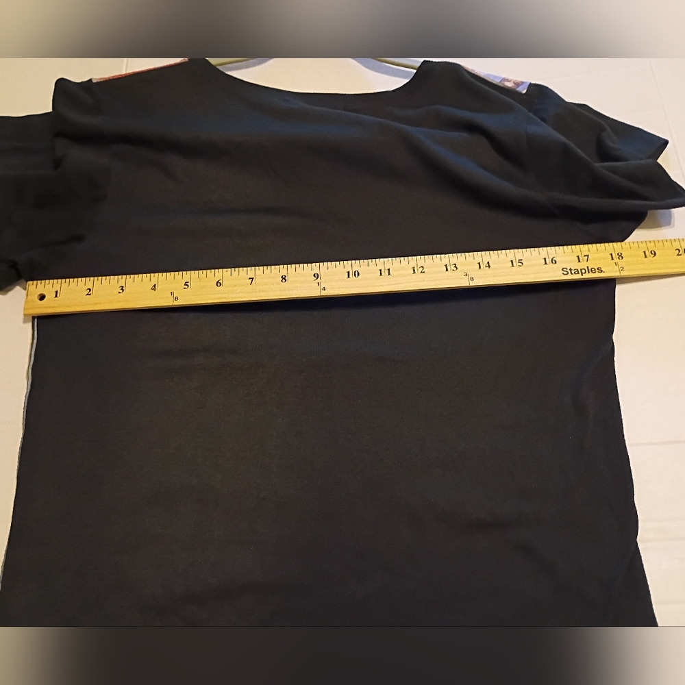 King 30 Unisex Black Graphic Tee with Music Legends Sz S‎ - Picture 3 of 4